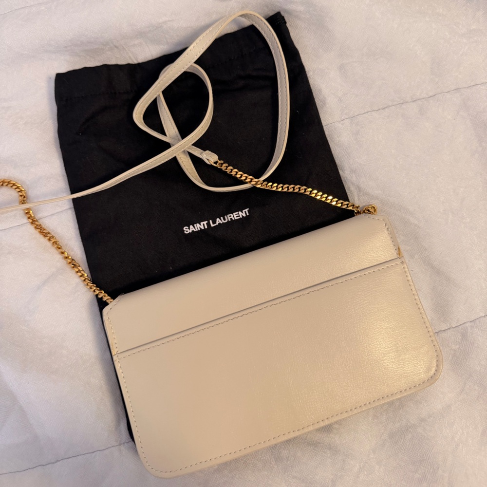 YSL CASSANDRE PHONE HOLDER IN SMOOTH LEATHER - Picture 6 of 9